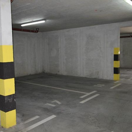 Macadamia Apartment With Garage Parking Split Exterior photo